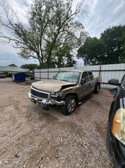 2007 GMC Sierra 1500 Classic SLE1 - Exterior Front Left Corner Image